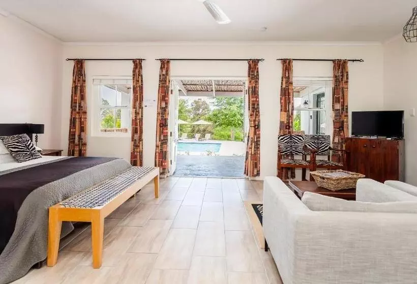 Lady Loch Country House