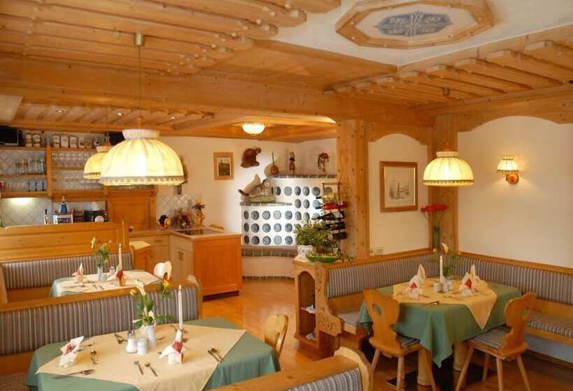 Pensionat Landhaus Kirchgasser