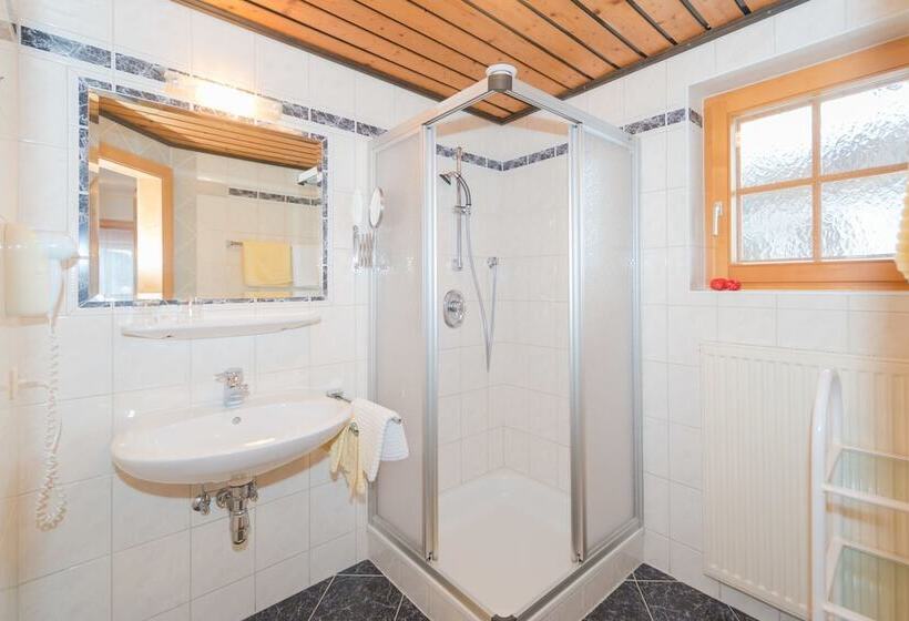 Pensionat Landhaus Kirchgasser