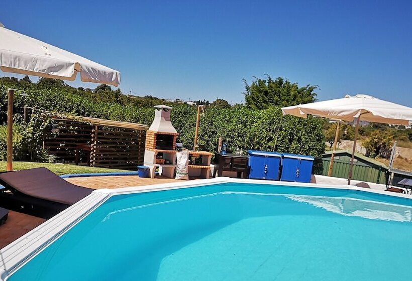 Pensione Quintinha Da Foz Guest House