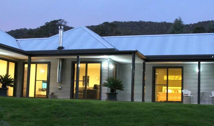 3 Bells Alpine Cottage