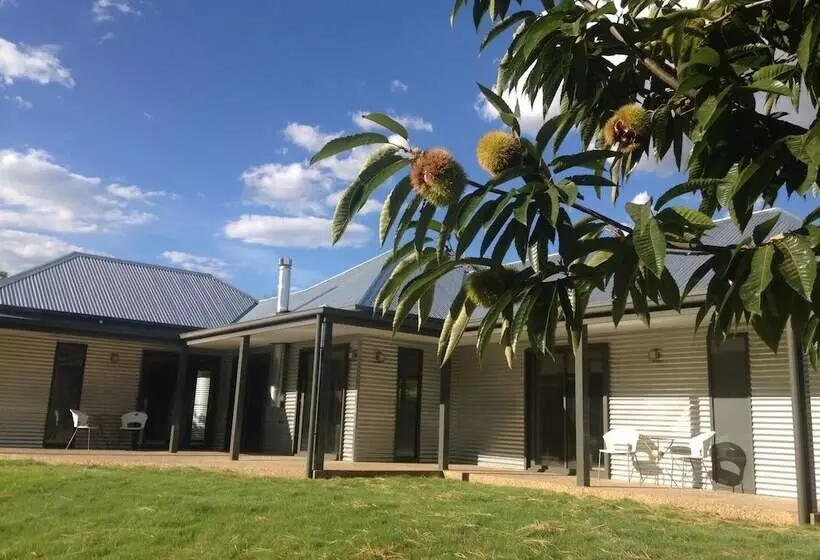3 Bells Alpine Cottage