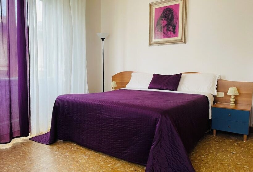 تختخواب و صبحانه Novella Italy