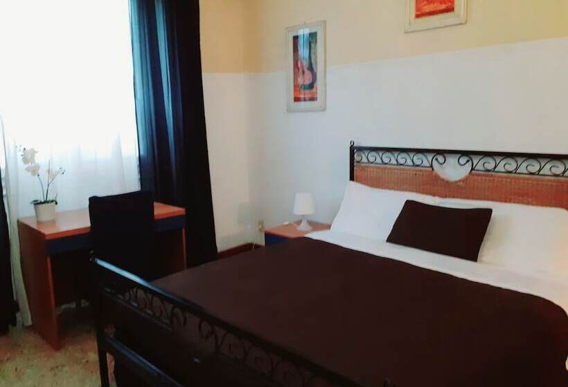 تختخواب و صبحانه Novella Italy