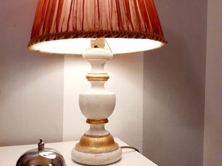 تختخواب و صبحانه Novella Italy