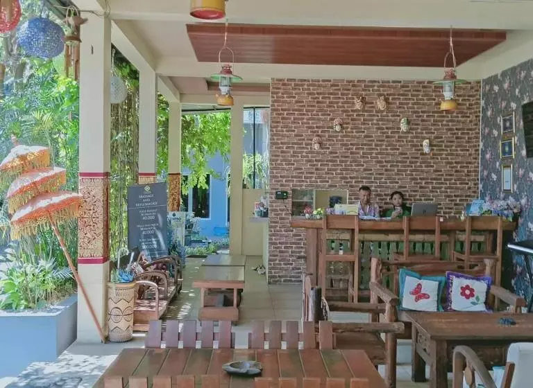 Hotelli Clover Homestay