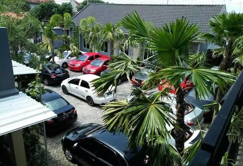 Hotelli Clover Homestay