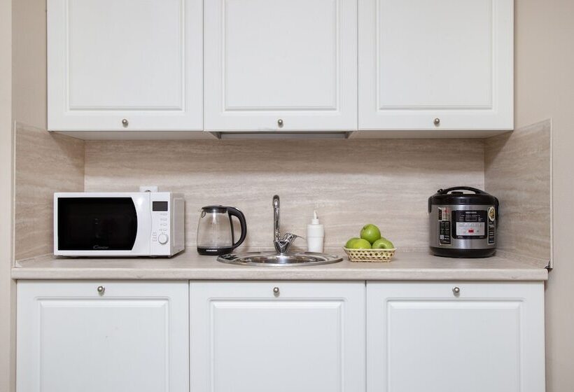 Отель On Mokhovoy