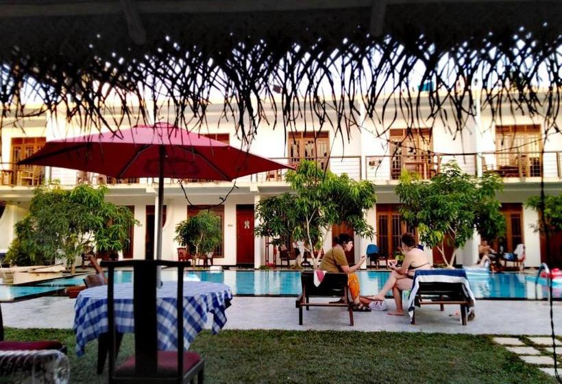 Отель Wavelength