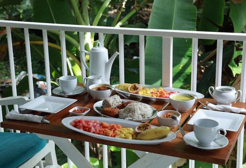 膳宿费 Fort Heaven