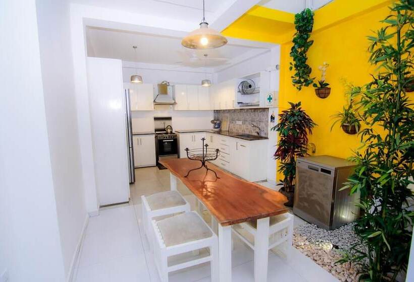 膳宿费 Fort Heaven