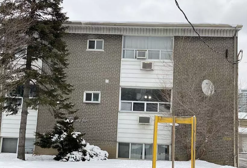 پانسیون Kashaneh Guest House   27 Greenbriar