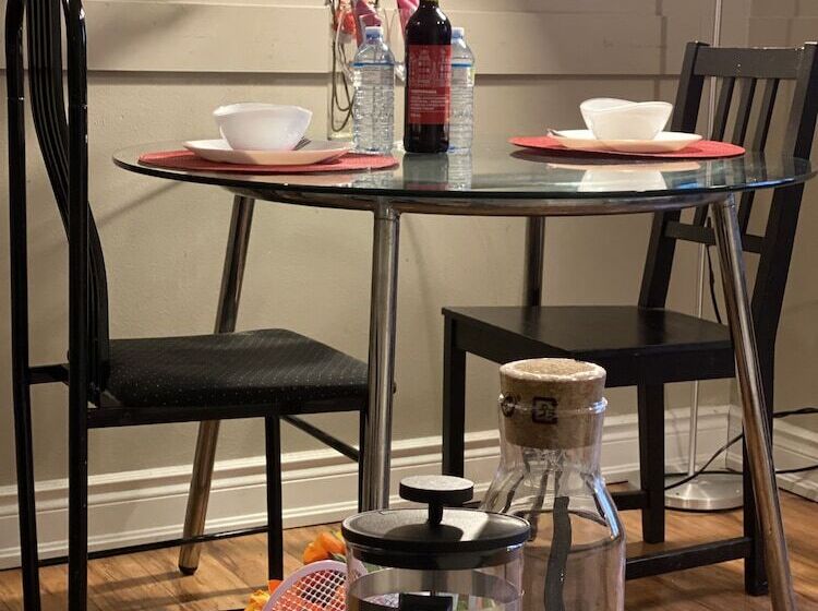 Pensionat Kashaneh Guest House 27 Greenbriar