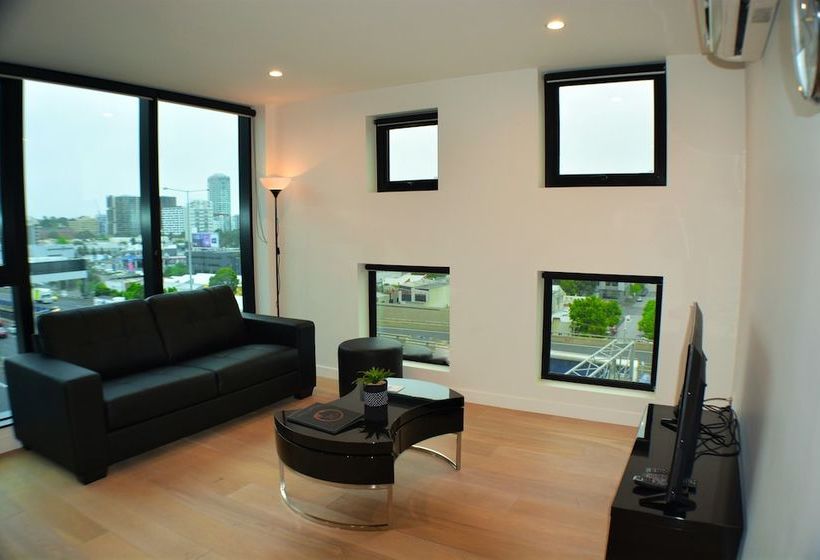 Royal Stays Apartments  Clarke St