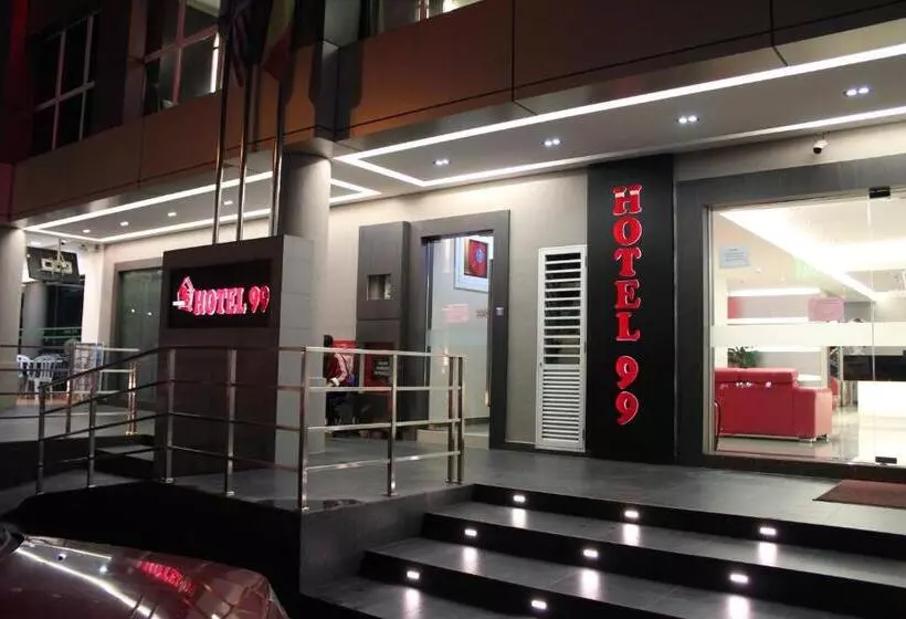 ホテル 99  Bandar Puteri Puchong