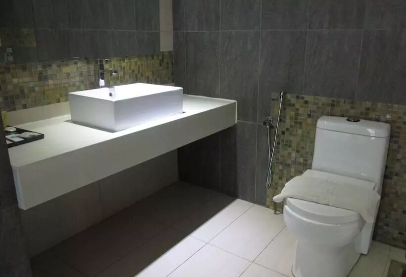ホテル 99  Bandar Puteri Puchong