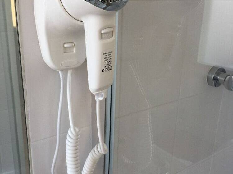 هتل Sentral Apartments