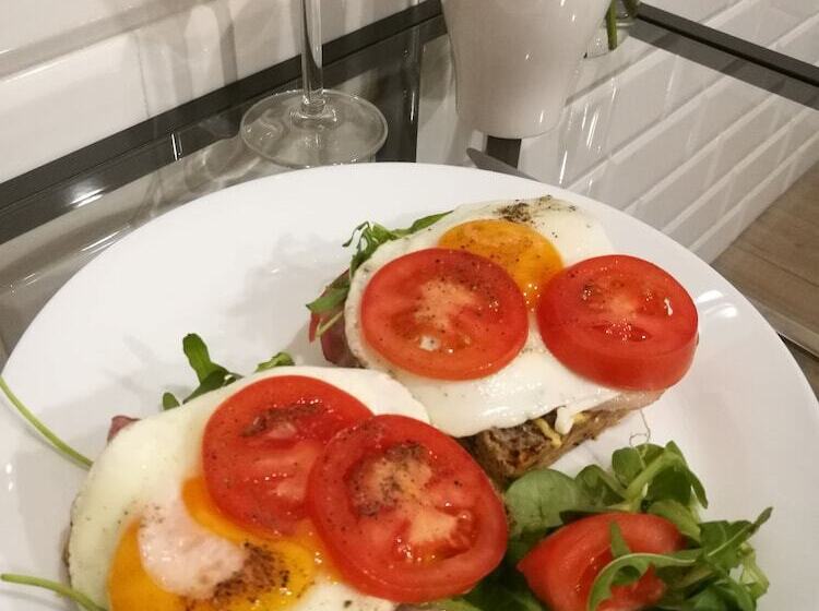 هتل Sentral Apartments