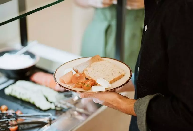 ホテル Infinity City Boutique