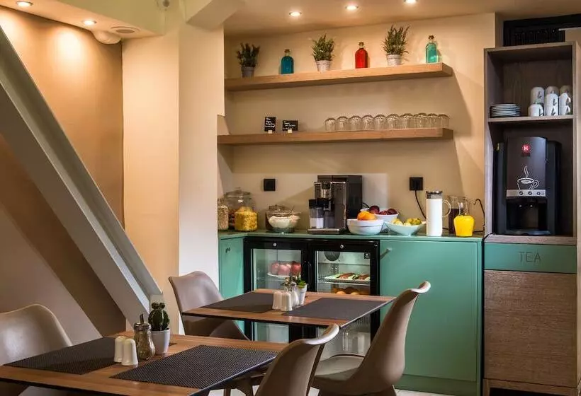 ホテル Infinity City Boutique