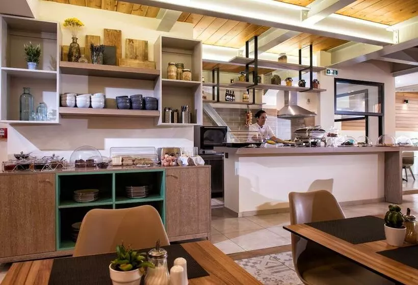 ホテル Infinity City Boutique