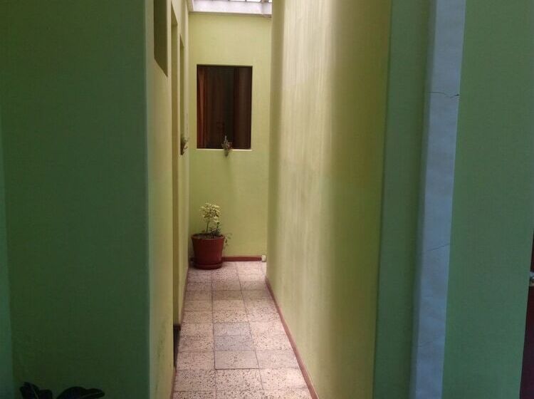 هتل La Posada De San Pedro