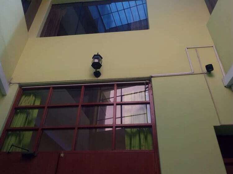 هتل La Posada De San Pedro