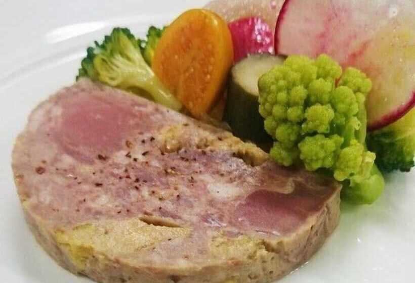 Petit Hotel Enchante