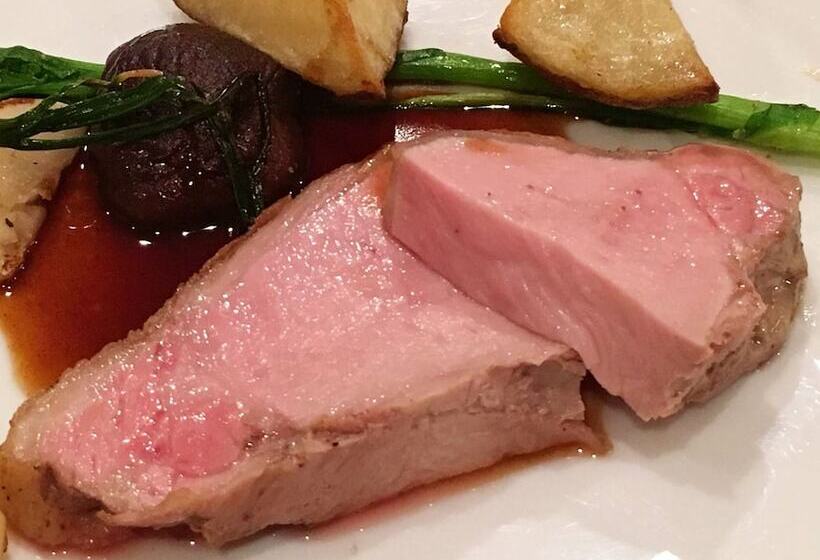 Petit Hotel Enchante