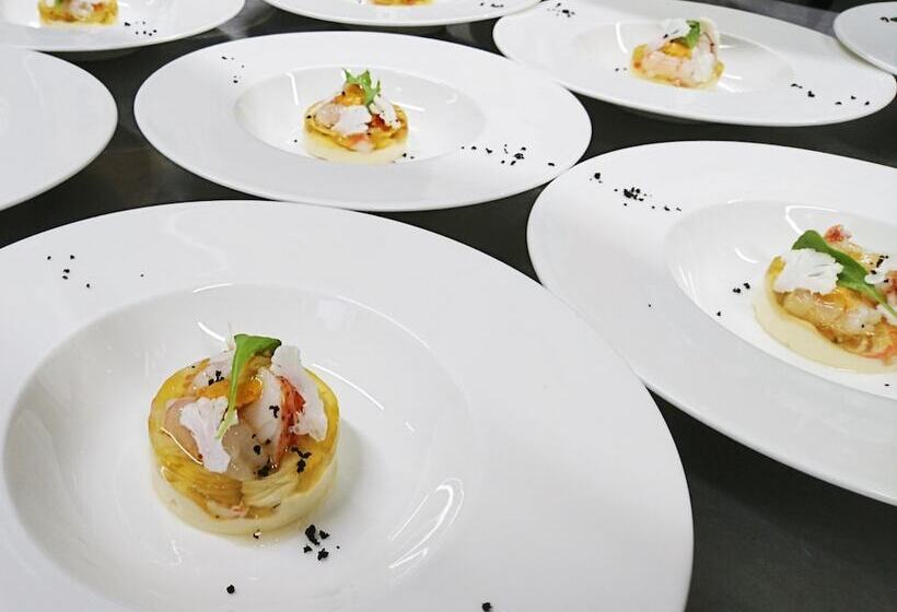 Petit Hotel Enchante