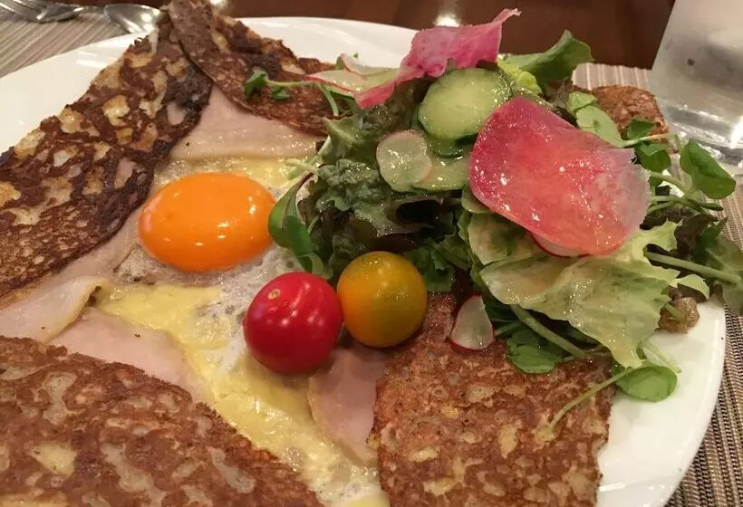 Petit Hotel Enchante