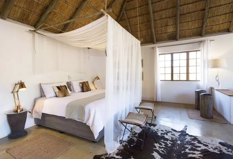 ホテル Tusk Bush Lodge