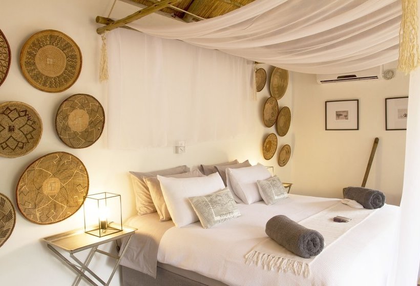 Hotell Tusk Bush Lodge