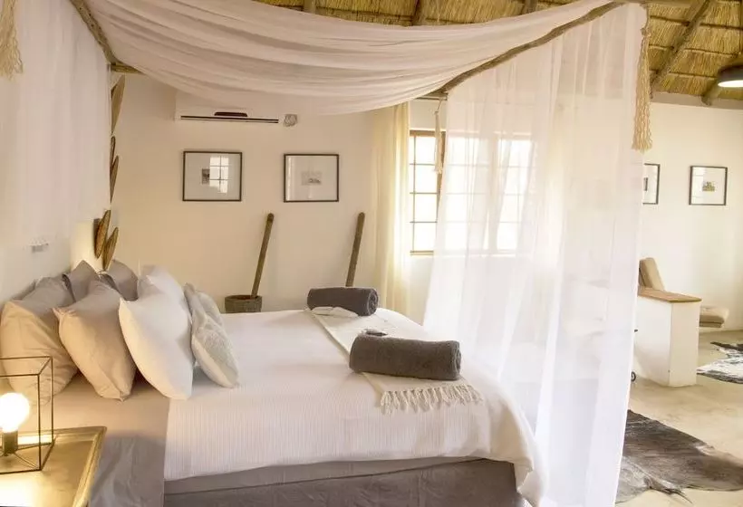 ホテル Tusk Bush Lodge