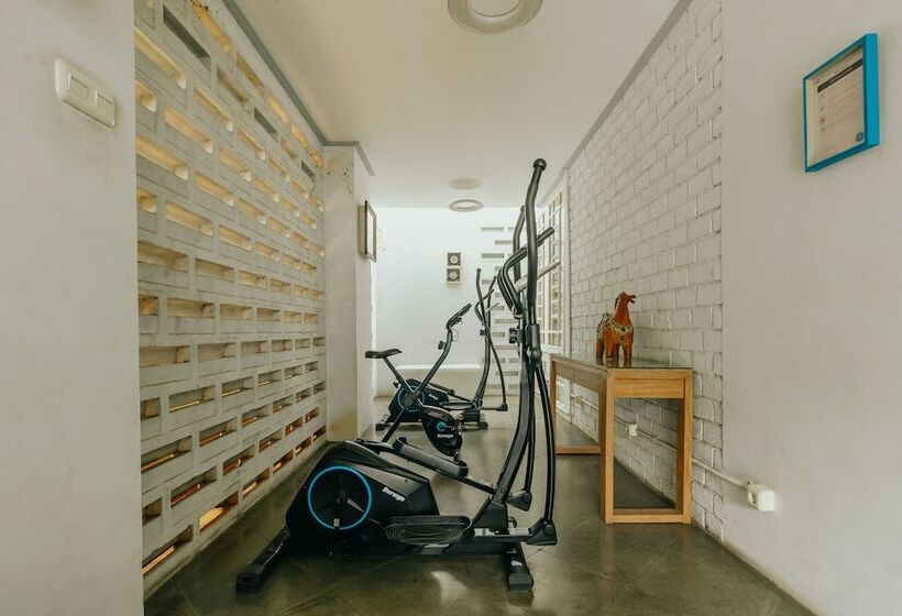 Hotel Urbanest Inn House Tb Simatupang