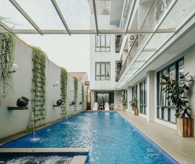 Hotel Urbanest Inn House Tb Simatupang