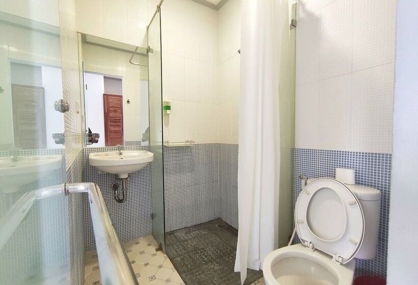 Hotel Urbanest Inn House Tb Simatupang