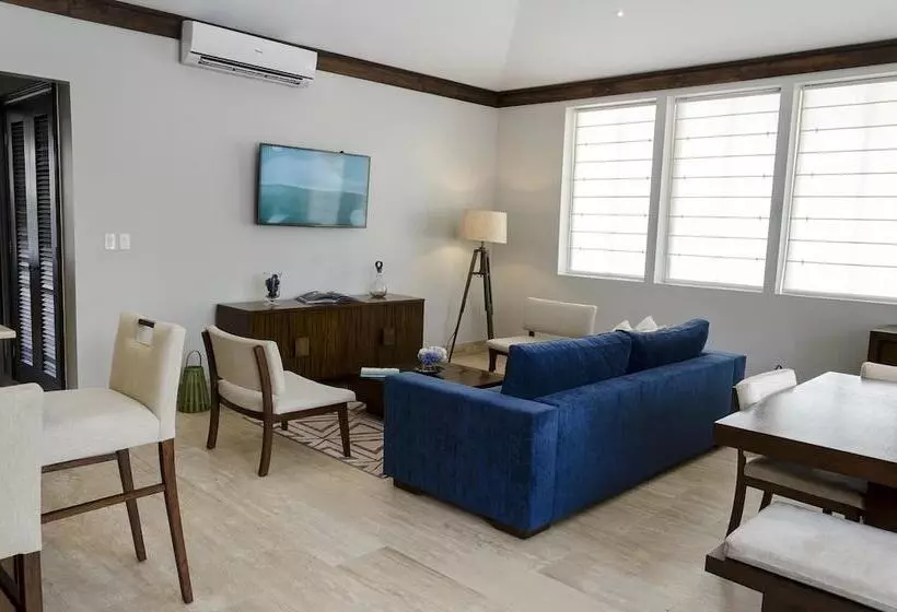 Paseo Suites