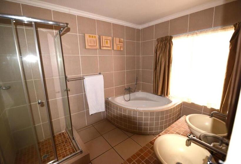 ペンション Attaché Guest Lodge & Health Spa