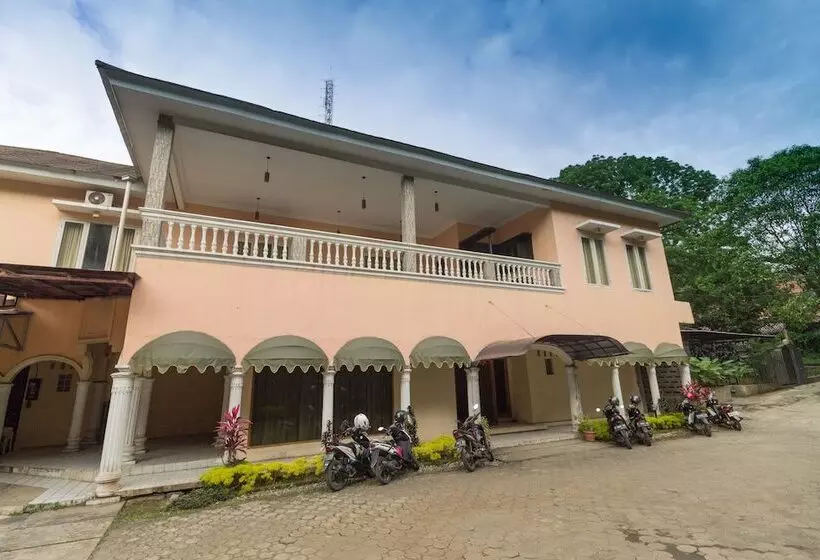 Majatalo Reddoorz Near Kebun Raya Bogor