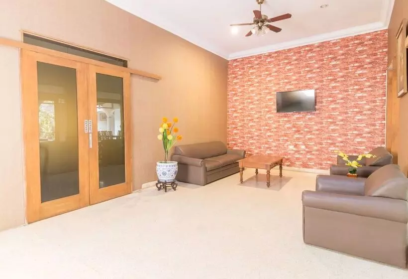 Majatalo Reddoorz Near Kebun Raya Bogor