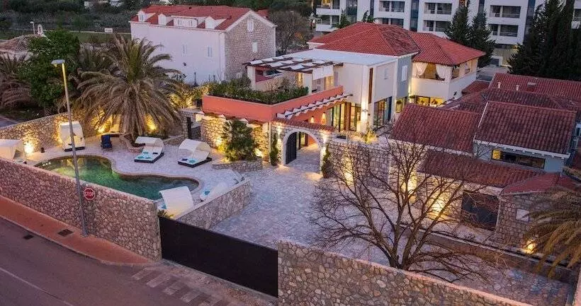 Majatalo Villa Diamond