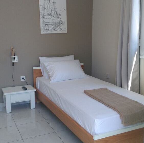 Pessada Bay Studios And Apartments