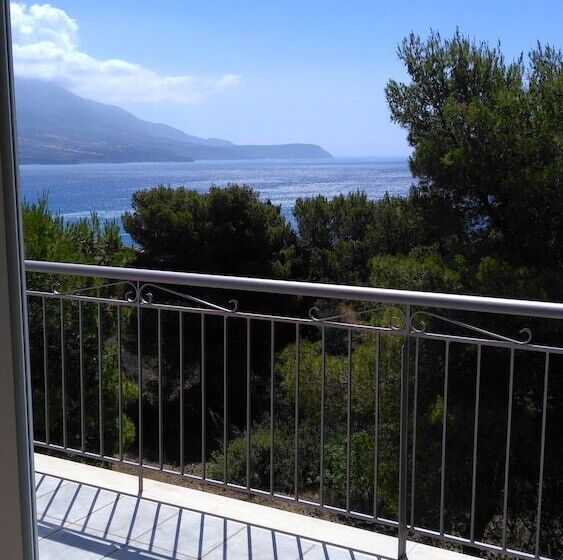 Pessada Bay Studios And Apartments