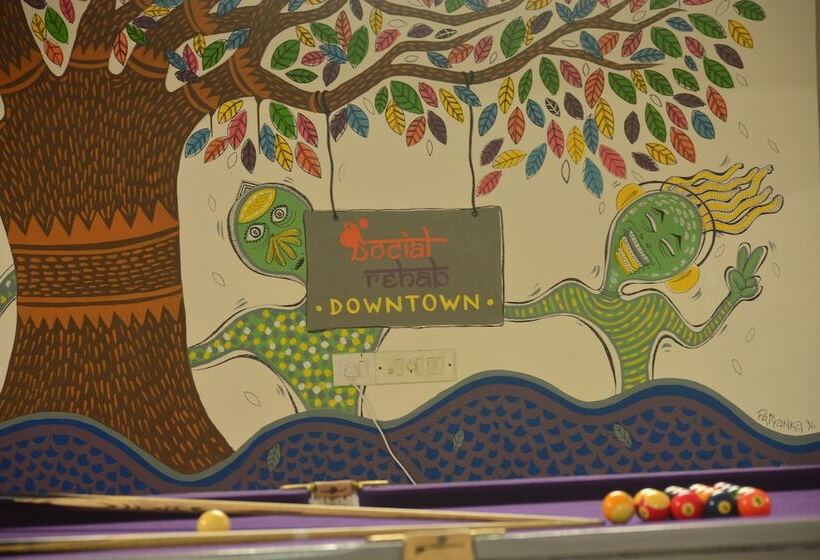 Social Rehab Downtown Hostel