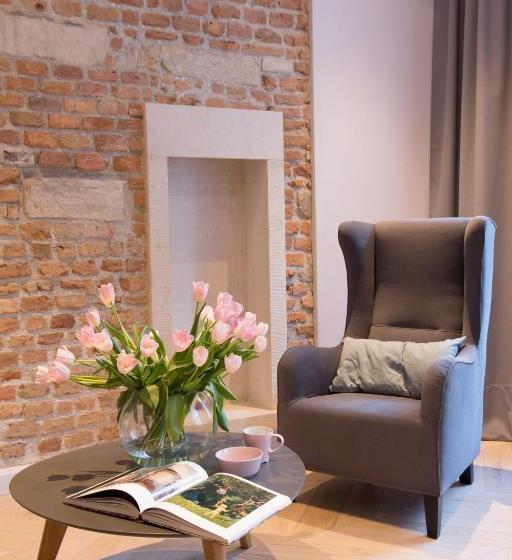 Cadena Gallery Apartments Witkacy