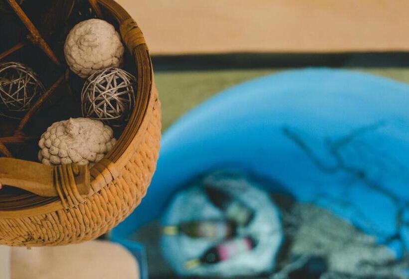 Flora S House & Cave Winery