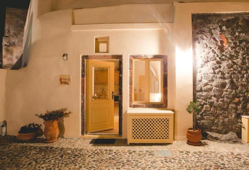 Flora S House & Cave Winery