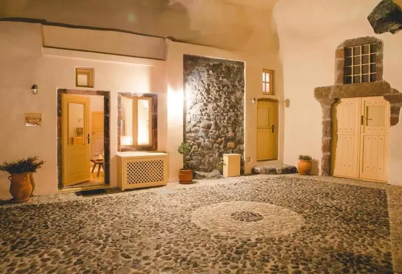 Flora S House & Cave Winery