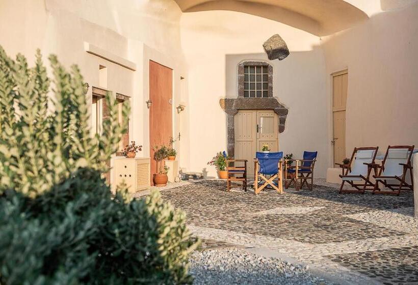 Flora S House & Cave Winery